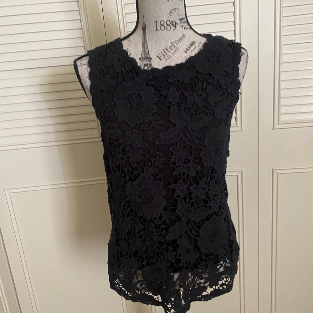 Velvet by Graham & Spencer black lace crochet embroider tank top